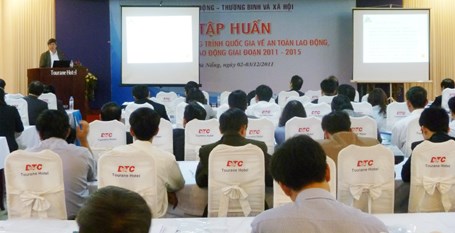 An toàn lao động: Đừng nhận tiền rồi chỉ hô hào