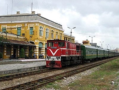 Câu chuyện về tàu chợ, đường sắt cao tốc và metro